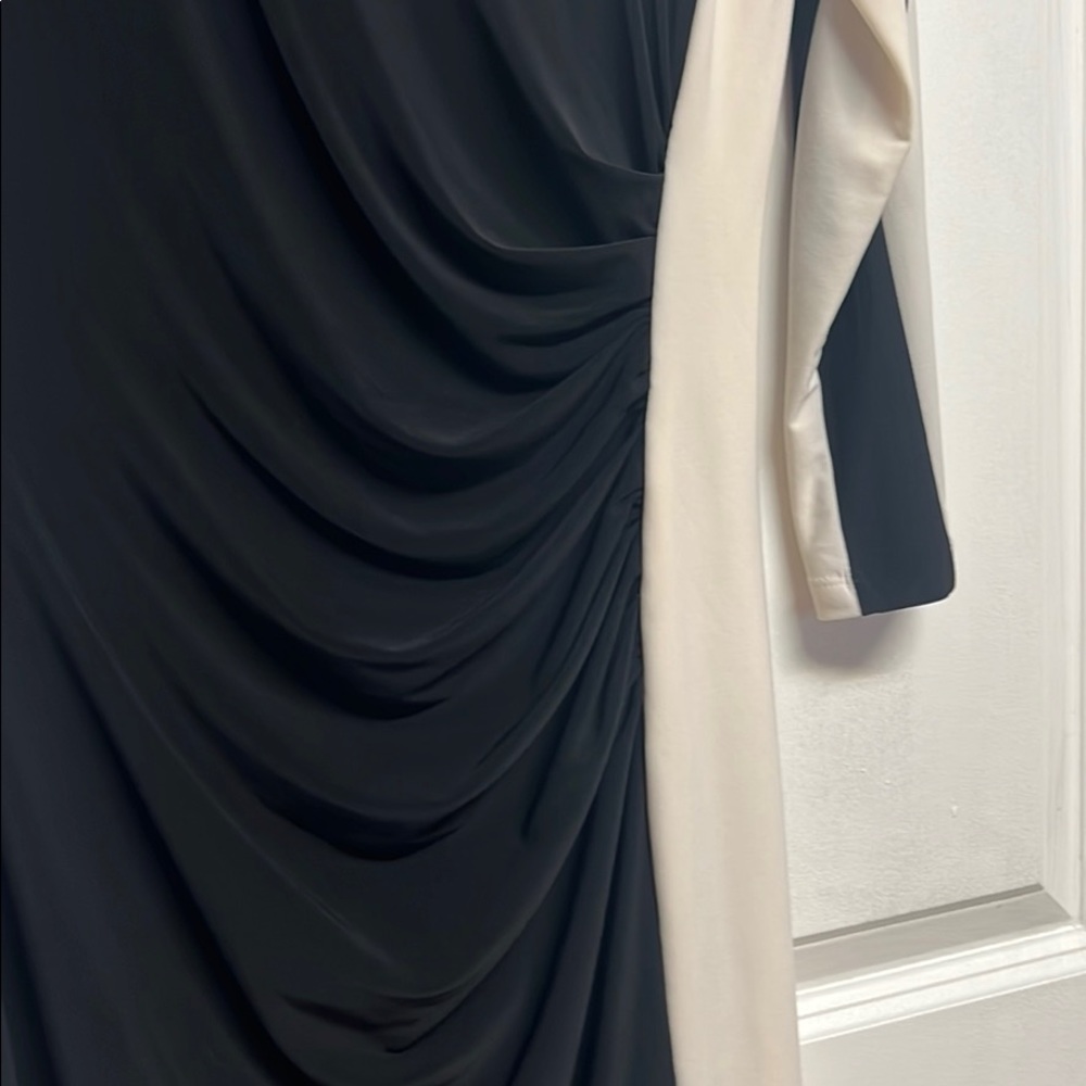 Ralph Lauren Black Cream Sides Strip Mid Sleeve Stretch Body Dress Size 8P - Picture 3 of 6